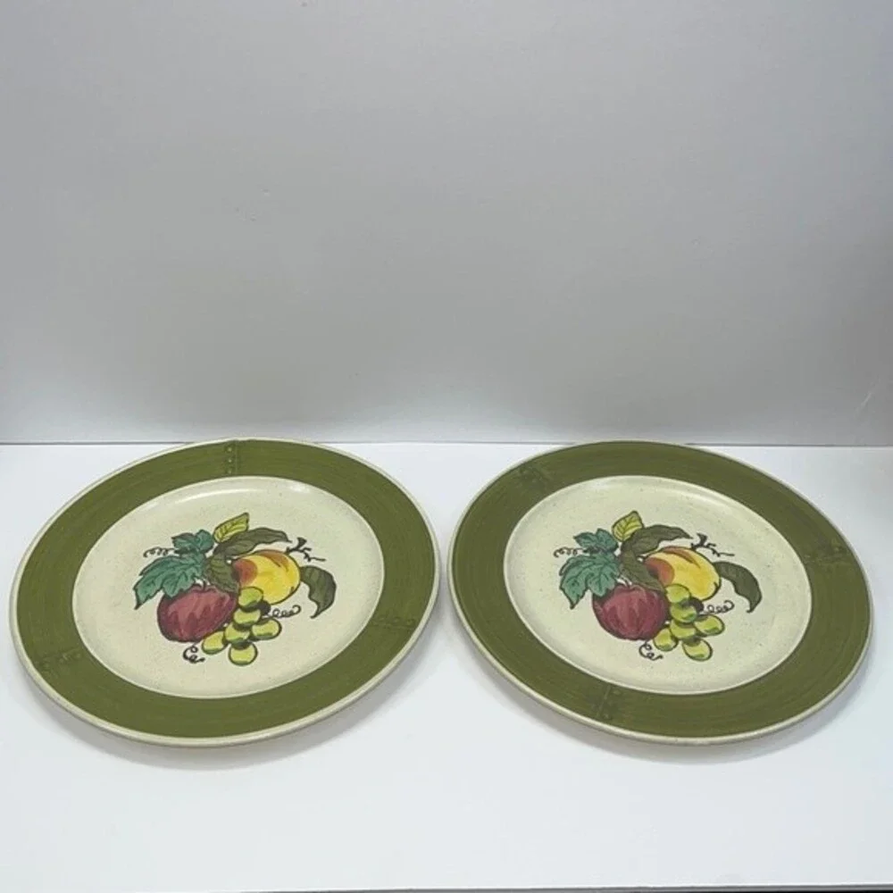 Metlox Poppytrail Vernon Provincial Fruit 10.5 in Dinner Plates Set of 2